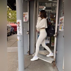 NWT WEWOREWHAT Seamless Leggings in Off White